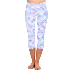 Pastel Scales Capri Leggings
